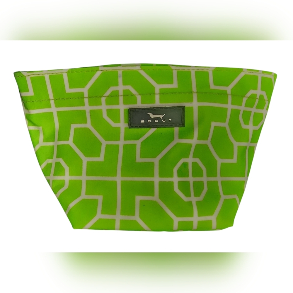 Scout Medium Makeup Bag​